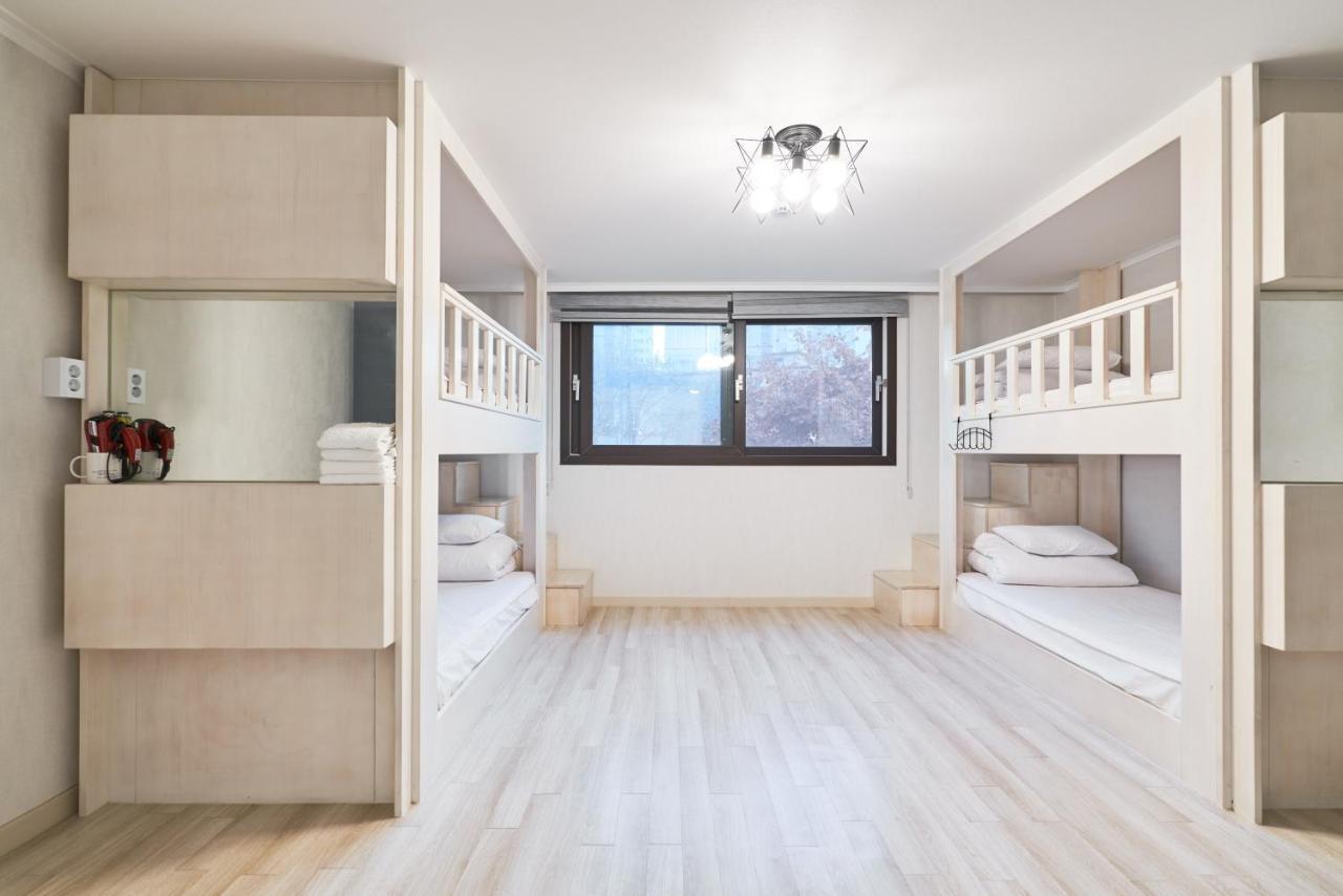 Everlast Guesthouse Йонгин Экстерьер фото